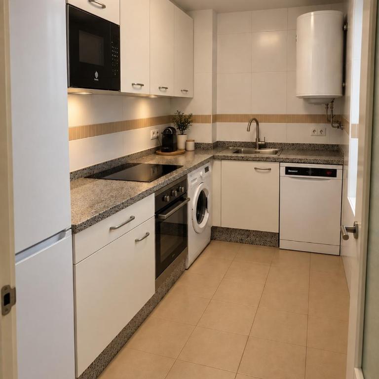 Playamar Pool, Terrace & Free Parking - Torremolinos - Apartamento de 1 dormitorio - 7