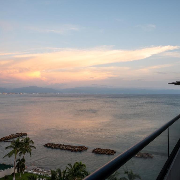 Oceanfront Condo in Bucerías with Two Ocean-View Terraces - Narval Norte - Apartamento de 2 dormitorios con vistas al océano - 2