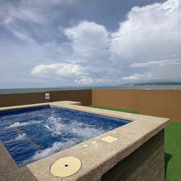 Suite Ideal con Vista al Mar y Jacuzzi - Two-Bedroom Apartment - 2