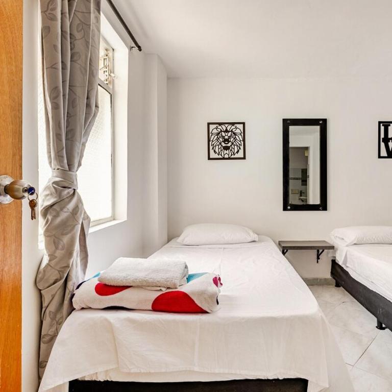 Casa comoda en Laureles cerca del Estadio y la 70 "Máx 8 huéspedes - Apartamento Estándar de 4 dormitorios - 29