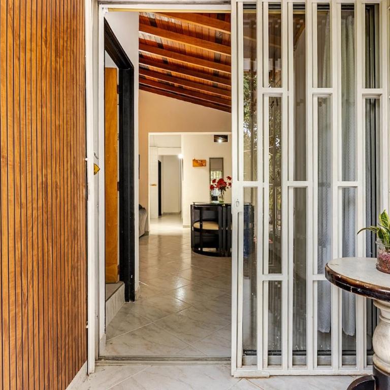 Casa comoda en Laureles cerca del Estadio y la 70 "Máx 8 huéspedes - Apartamento Estándar de 4 dormitorios - 8
