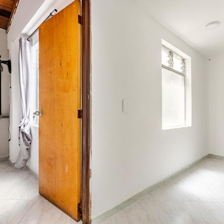 Casa comoda en Laureles cerca del Estadio y la 70 "Máx 8 huéspedes - Apartamento Estándar de 4 dormitorios - 25
