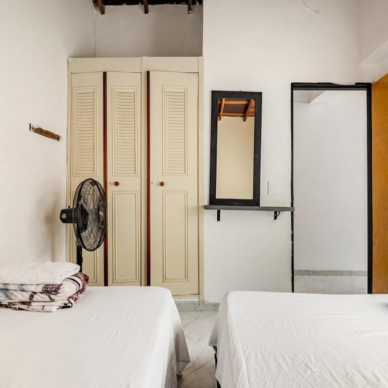 Casa comoda en Laureles cerca del Estadio y la 70 "Máx 8 huéspedes - Apartamento Estándar de 4 dormitorios - 21