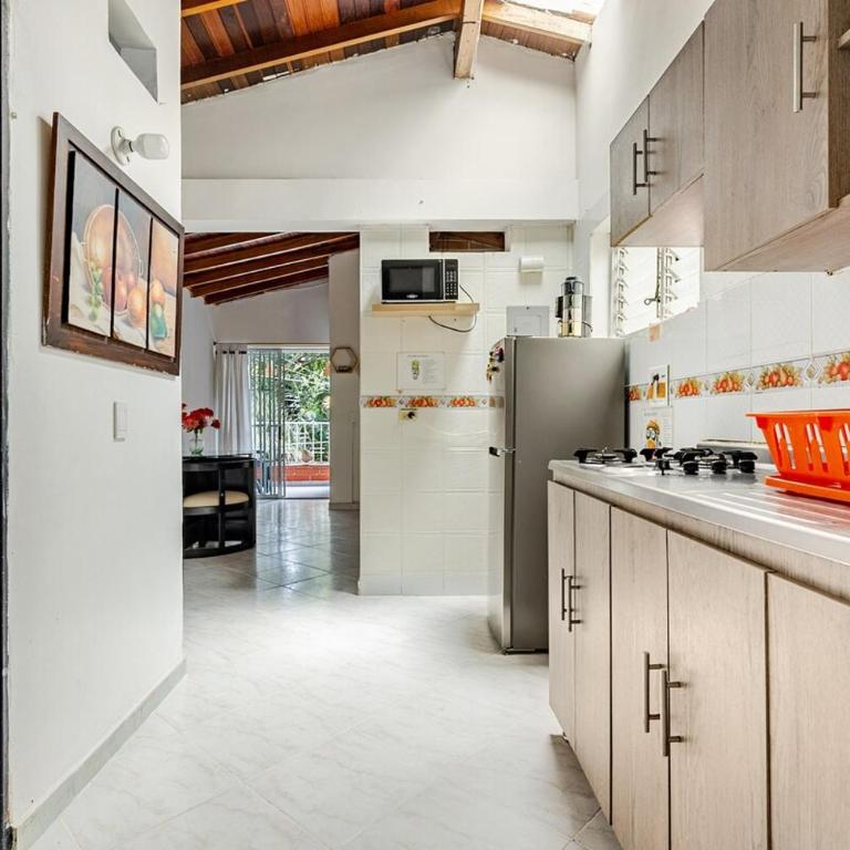 Casa comoda en Laureles cerca del Estadio y la 70 "Máx 8 huéspedes - Apartamento Estándar de 4 dormitorios - 14