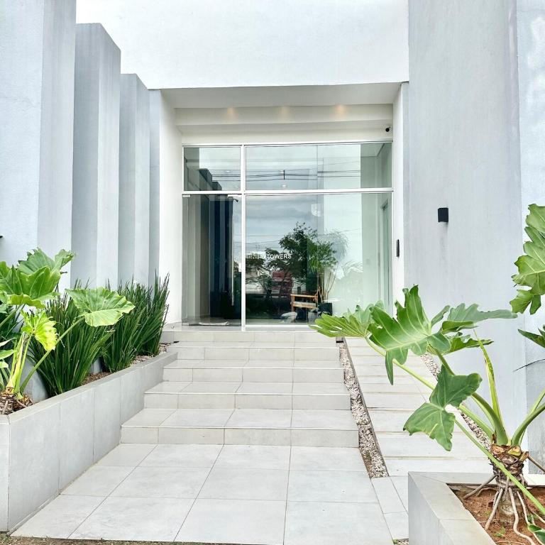 Departamento amplio y moderno - Balcón y parrilla - Two-Bedroom Apartment - 14