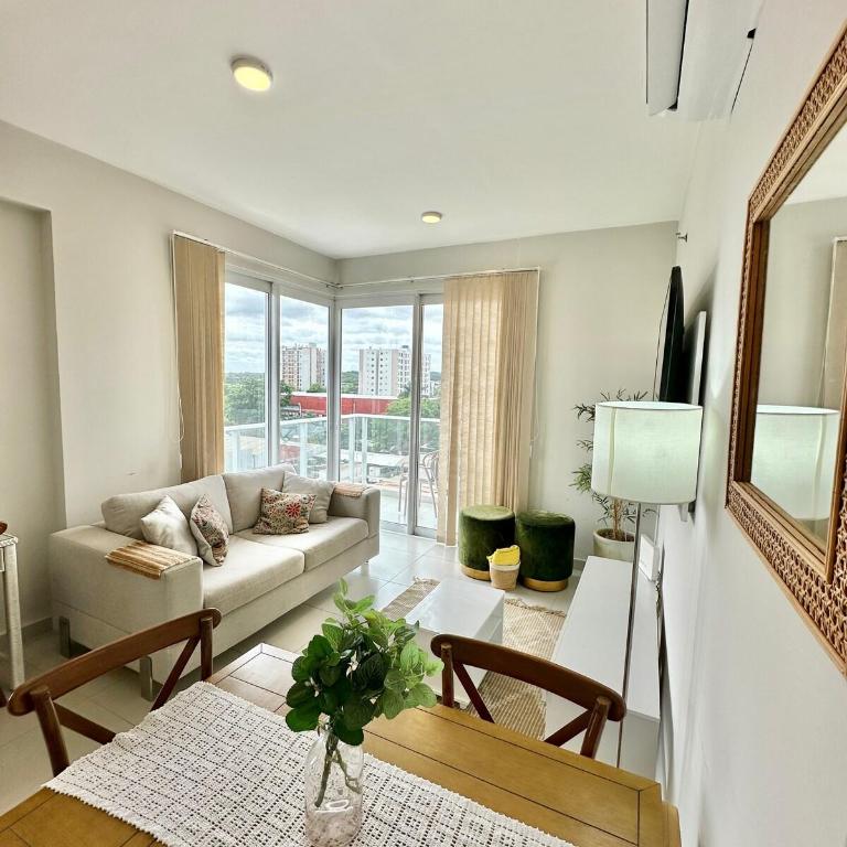 Departamento amplio y moderno - Balcón y parrilla - Two-Bedroom Apartment - 16