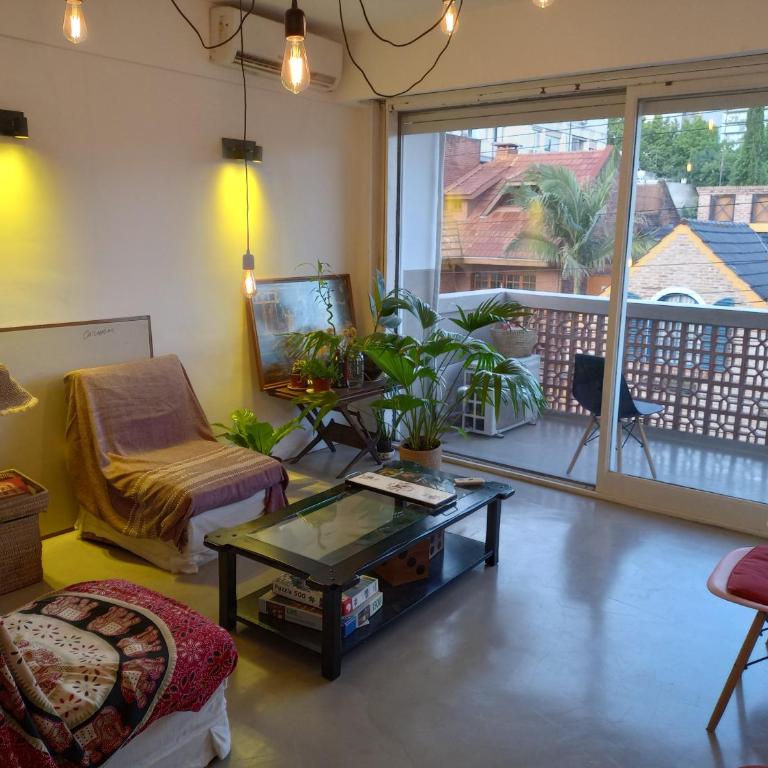 2 Bedroom FLAT in Olivos 3 blocks from Libertador and the train TORETIRO - Apartamento de 2 dormitorios - 1