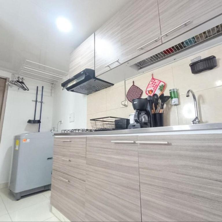 Apaeraestudio Equipado Wifi Rapido CercaAeropuerto - Apartamento de 1 dormitorio - 21