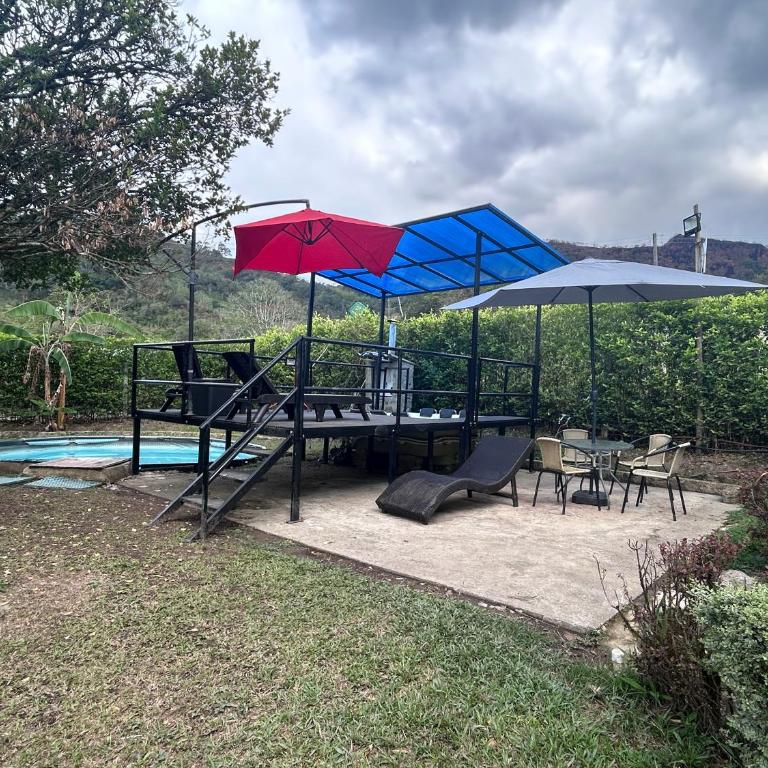 Finca Leito - Casa de 4 dormitorios - 80