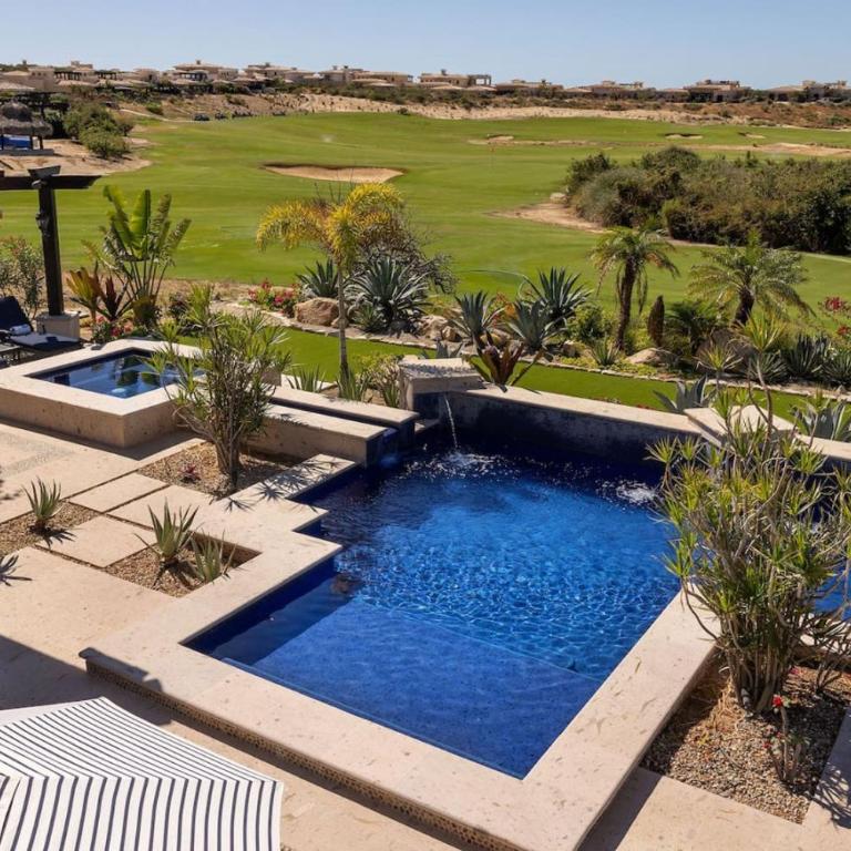 5-BR Golf Villa With Transportation Included - Villa - 1