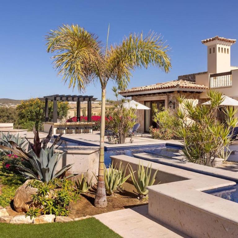 5-BR Golf Villa With Transportation Included - Villa - 2