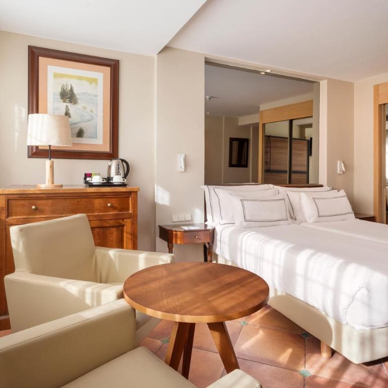 Meliá Sol y Nieve - Habitación Familiar - 4