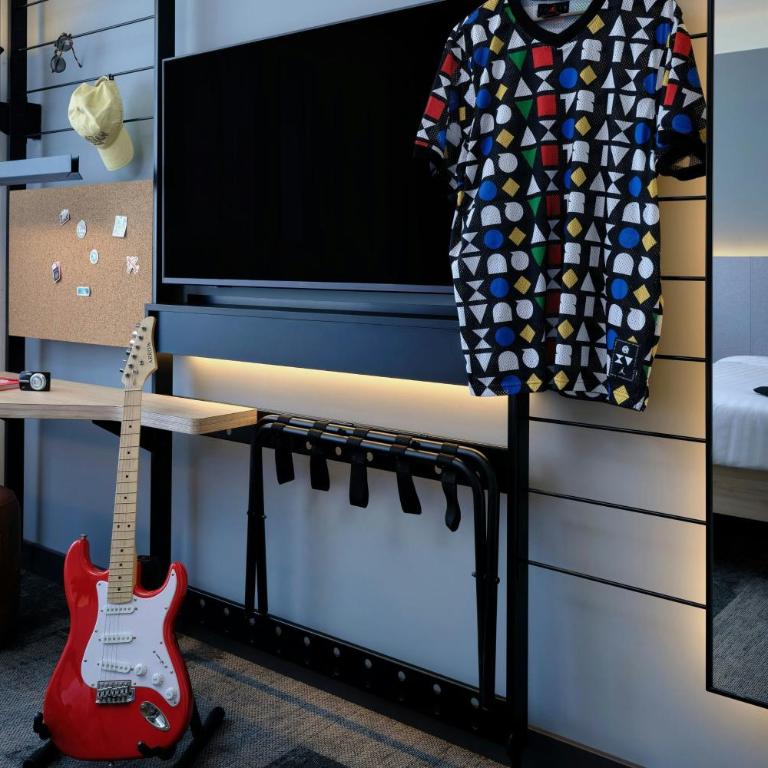 Moxy Belgrade Skadarlija - Double Trouble Twin Room - 3