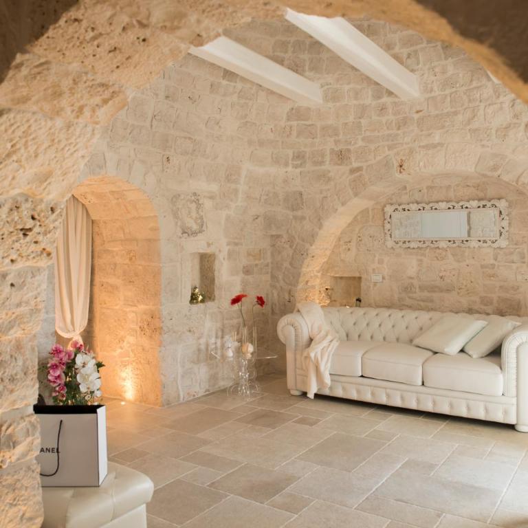 Trulli Resort - Suite King con Vista Piscina - 3