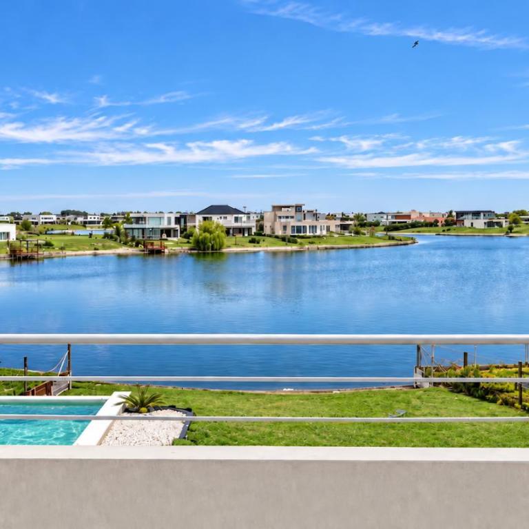Luxury Lakefront House Infinity Pool - Casa de 4 dormitorios - 11
