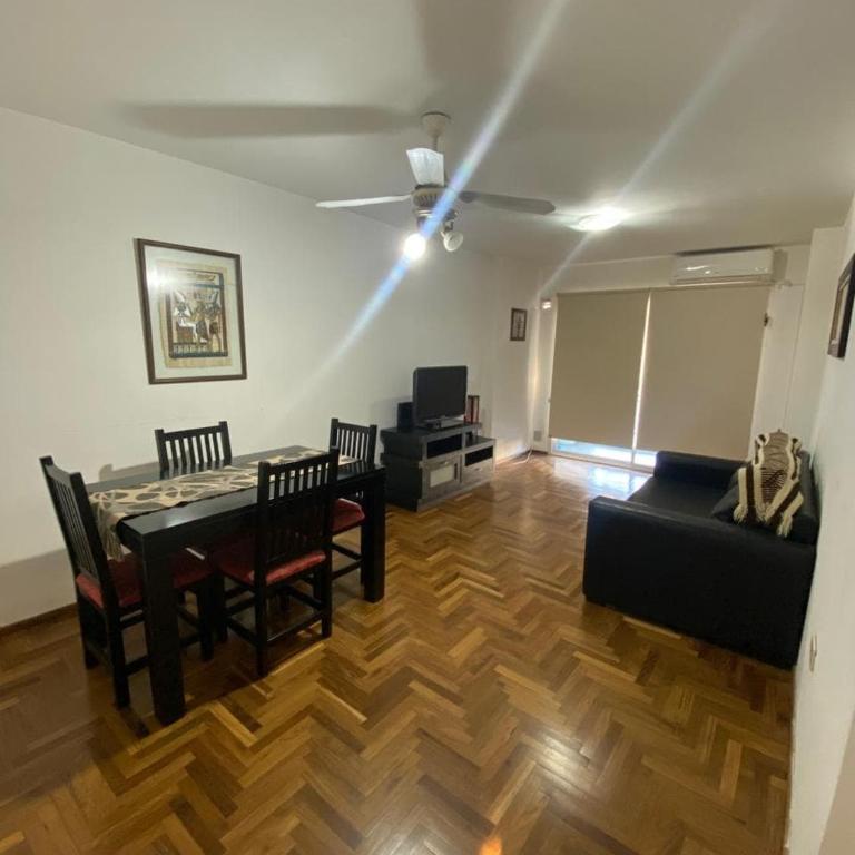 Departamento luminoso en el centro de la ciudad - One-Bedroom Apartment - 1