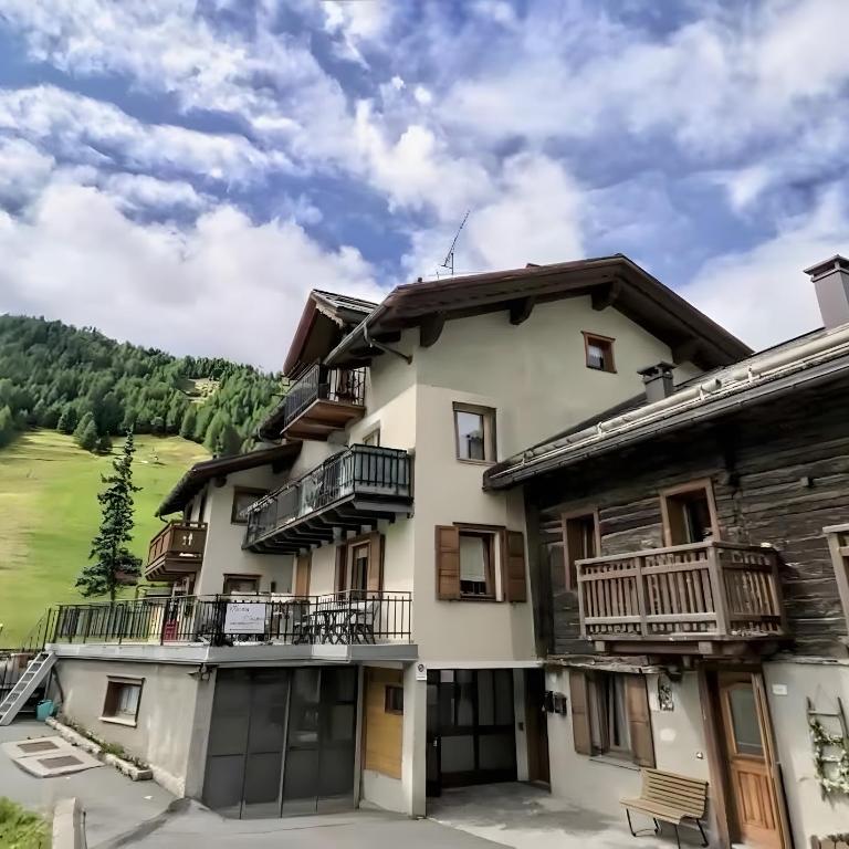 Baita Bruno - App Simone - Two-Bedroom Deluxe Apartment with Garden View - 1