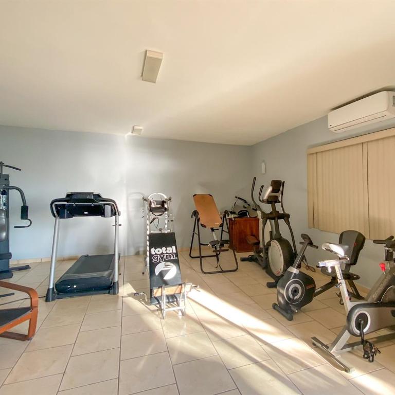 Costa Azul Oceanfront Condo wViews, Surf, Swimmable Beach - Apartamento - 43
