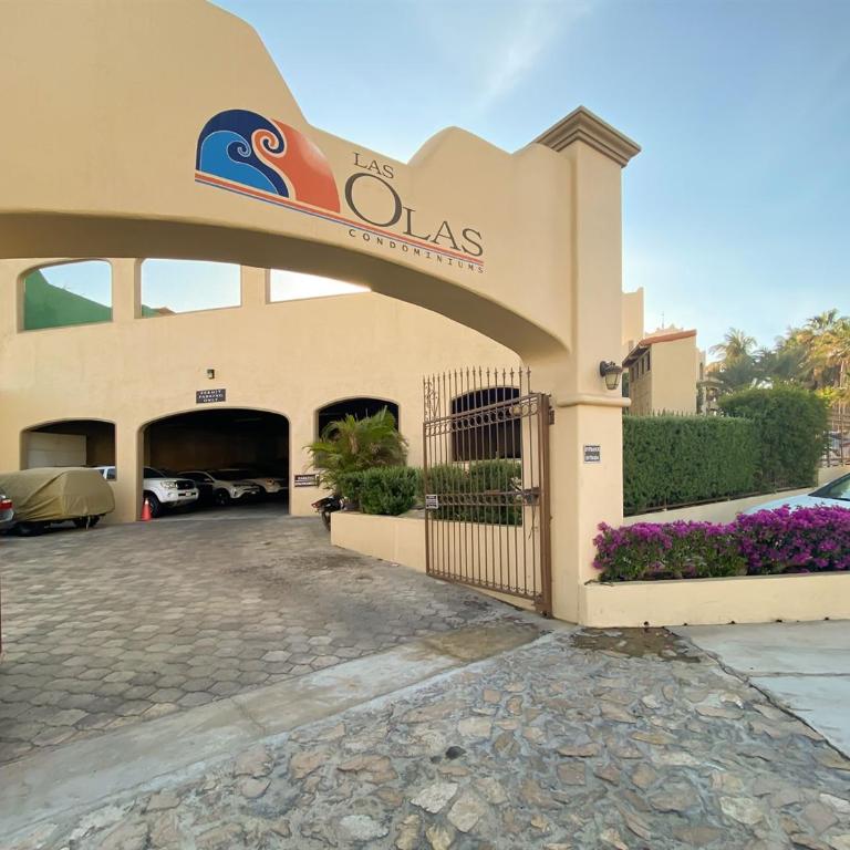 Costa Azul Oceanfront Condo wViews, Surf, Swimmable Beach - Apartamento - 51