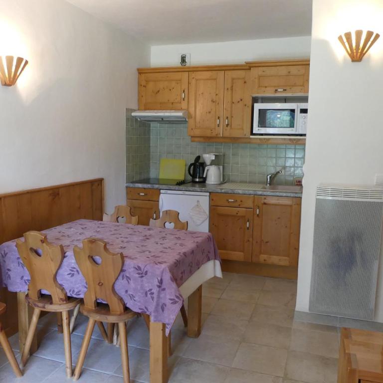 Appartement ensoleillé et calme - 6 pers. - FR-1-906-15 - Apartment - 2