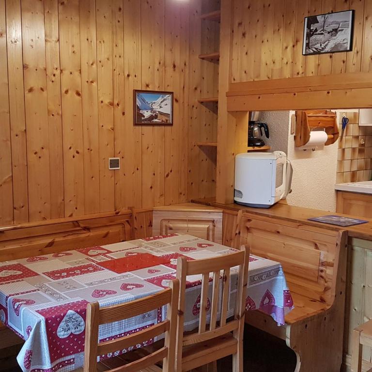 Studio agréable proche des pistes - 4 pers. - FR-1-906-40 - Studio - 1