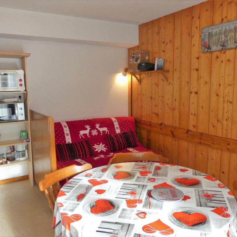Studio-cabine bien situé, chats OK - 4 pers. - FR-1-906-75 - Estudio - 4
