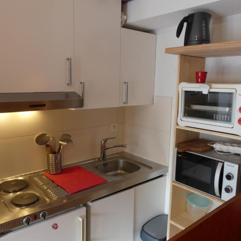 Studio-cabine bien situé, chats OK - 4 pers. - FR-1-906-75 - Estudio - 6