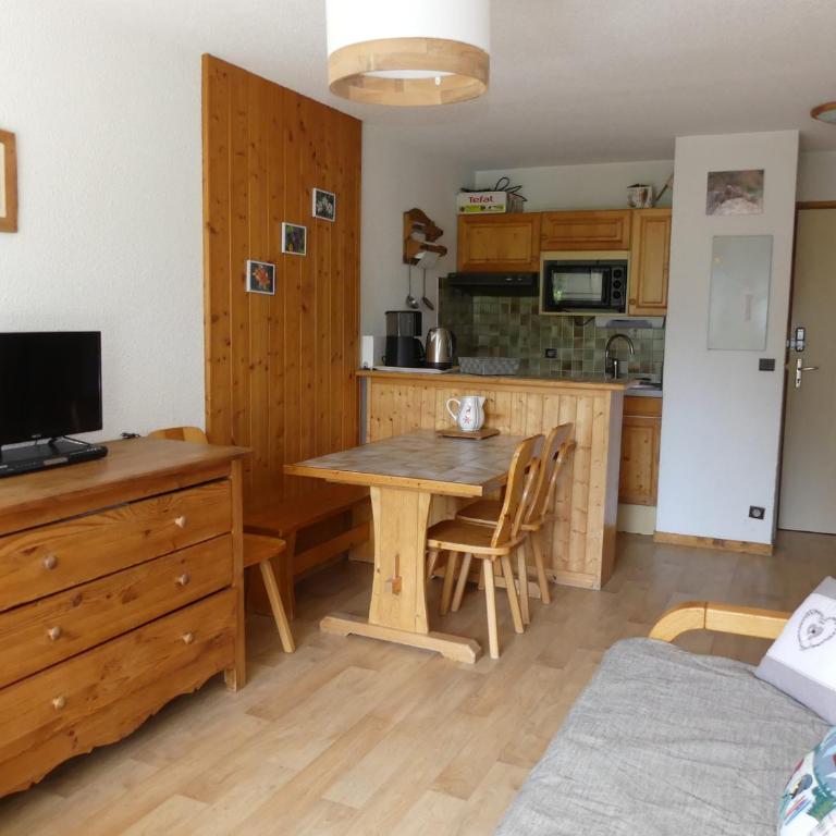 Appartement dans quartier privilégié - 4 pers. - FR-1-906-53 - Apartment - 2