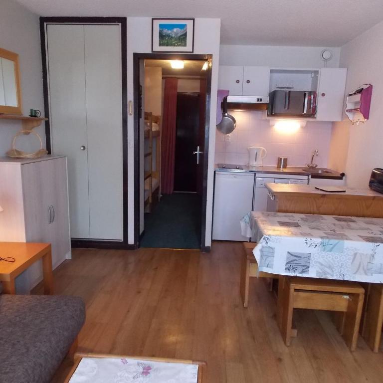 Studio au cœur de Pralognan - 4 pers. - FR-1-906-93 - Studio - 4
