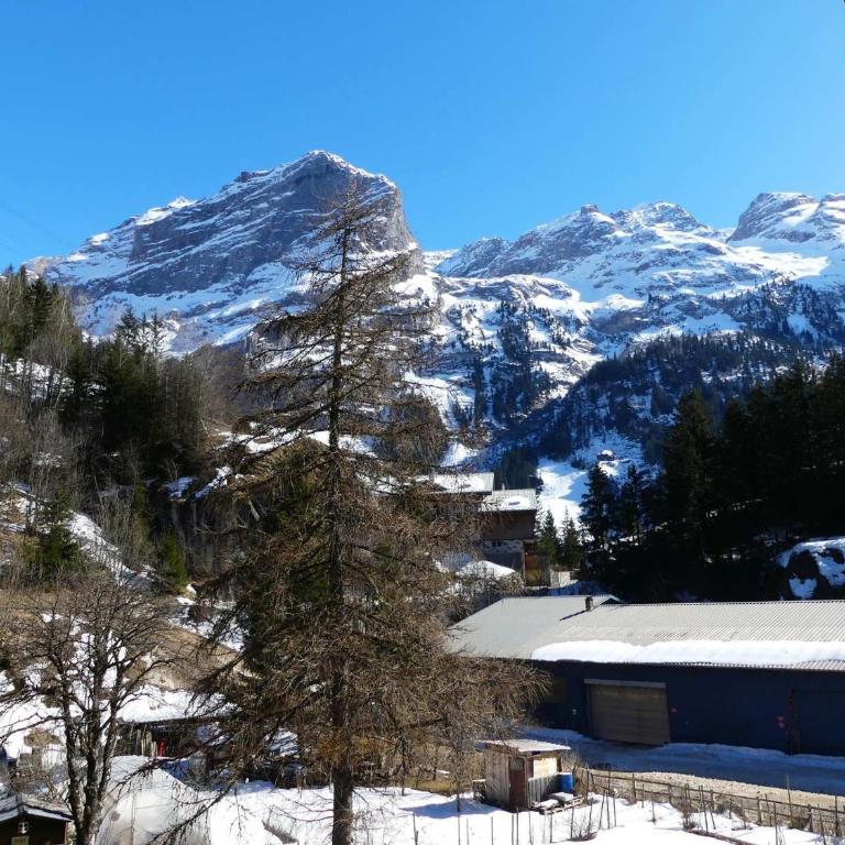 Appartement chaleureux, balcon - 4 pers. - FR-1-906-87 - Appartement - 13