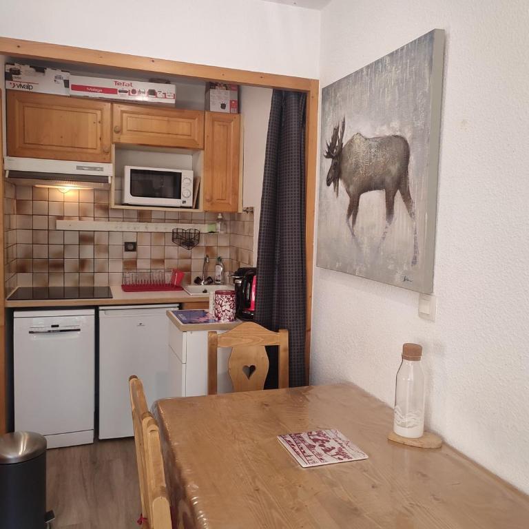 Studio-cabine proche des pistes - 4 pers. - FR-1-906-98 - Studio - 3