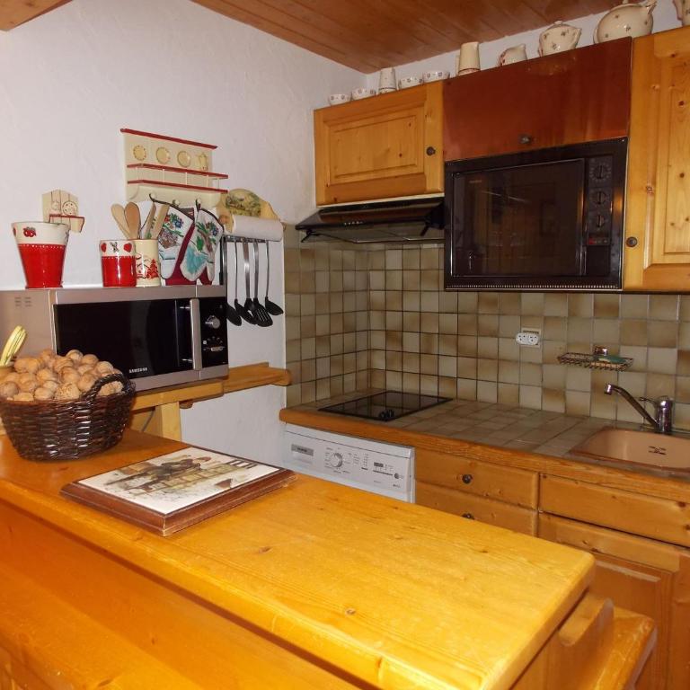 Appartement coquet proche de tout - 4 pers. - FR-1-906-94 - Apartment - 2