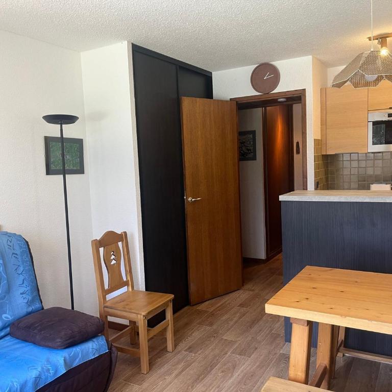 Appartement avec wifi, animaux OK - 5 pers. - FR-1-906-62 - Apartment - 12