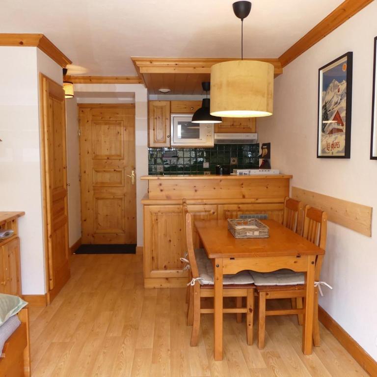 Appartement idéal au pied des pistes - 4 pers. - FR-1-906-86 - Apartment - 2