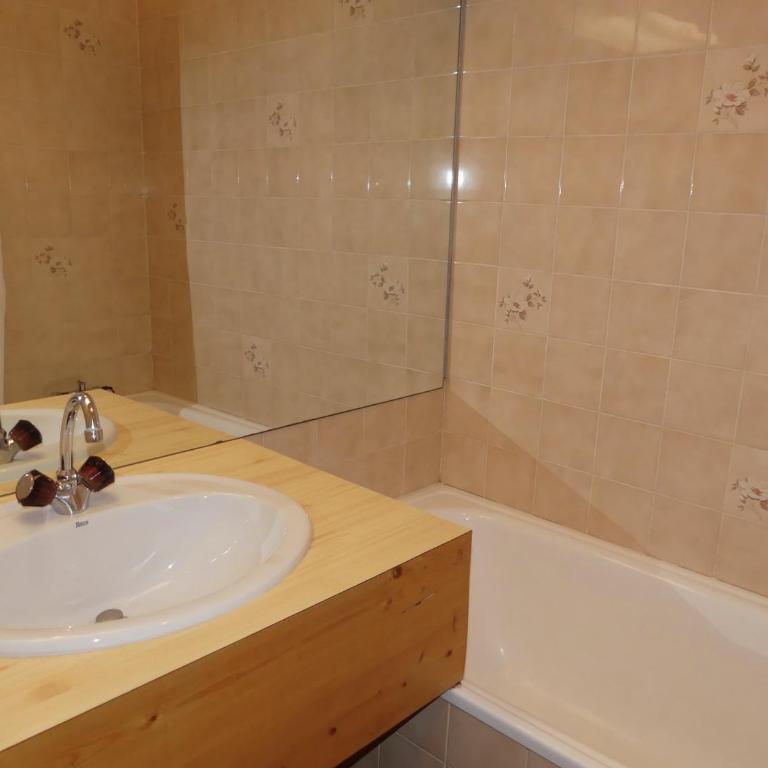 Appartement à Pralognan-la-Vanoise - 5 pers. - FR-1-906-30 - Apartment - 8
