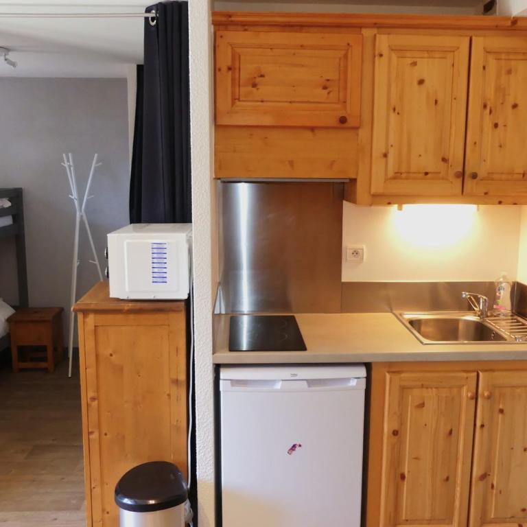 Studio cabine au centre, animaux OK - 4 pers. - FR-1-906-47 - Studio - 3