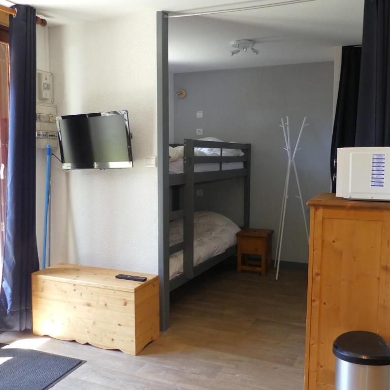 Studio cabine au centre, animaux OK - 4 pers. - FR-1-906-47 - Studio - 5