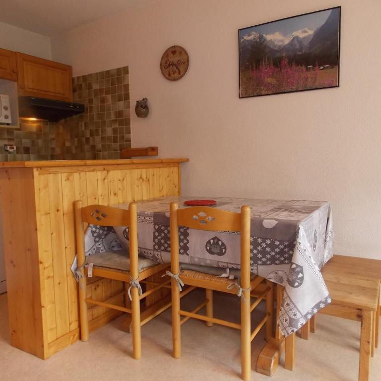Appartement ensoleillé - 4 pers. - FR-1-906-38 - Apartamento - 4