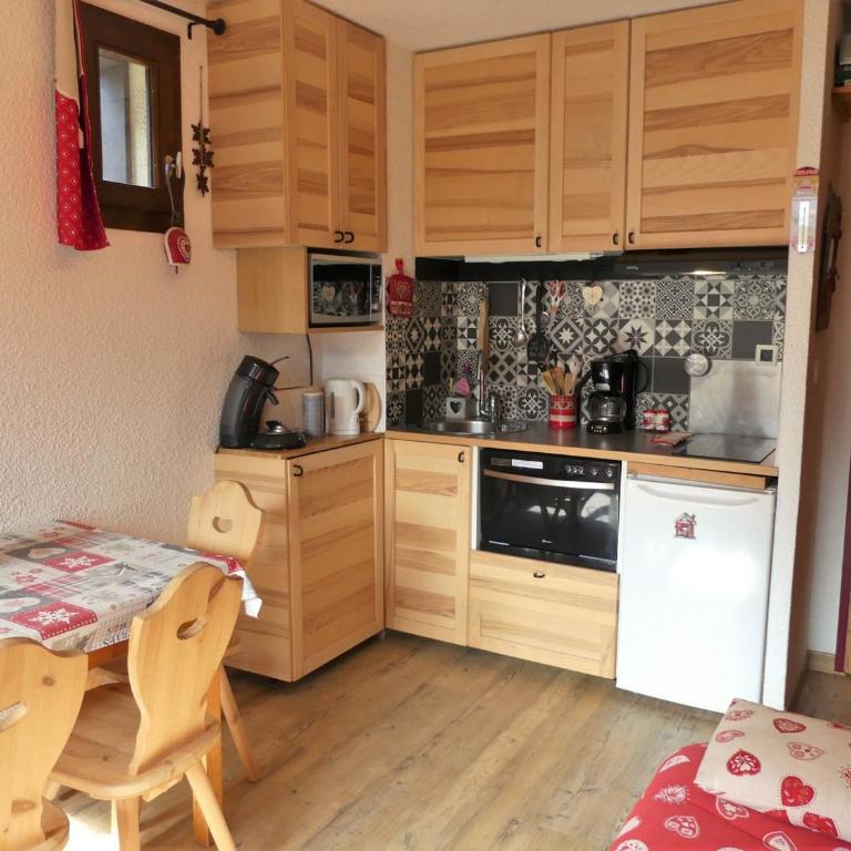 Studio rénové, vue montagne - 4 pers. - FR-1-906-92 - Monolocale - 3