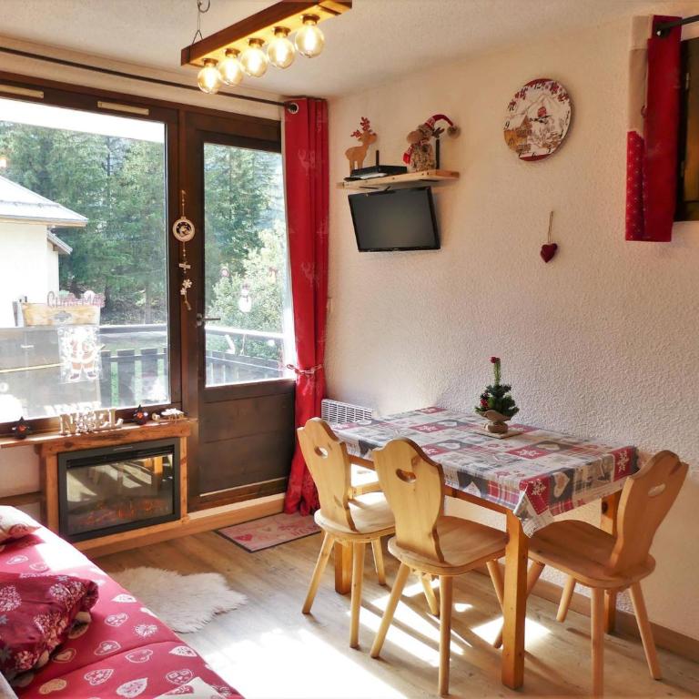 Studio rénové, vue montagne - 4 pers. - FR-1-906-92 - Monolocale - 1