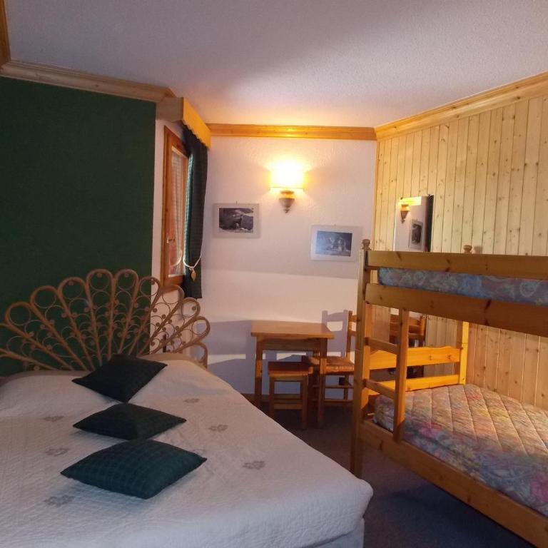 Appartement spacieux plein sud - 6 pers. - FR-1-906-82 - Appartement - 7