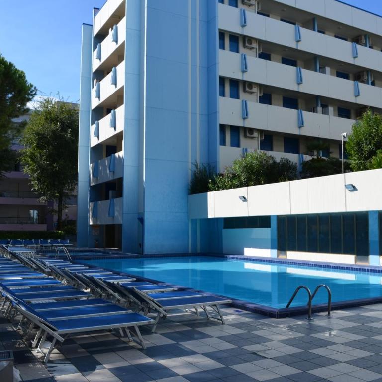 Residence Acapulco - Appartamento con 2 Camere da Letto - 1