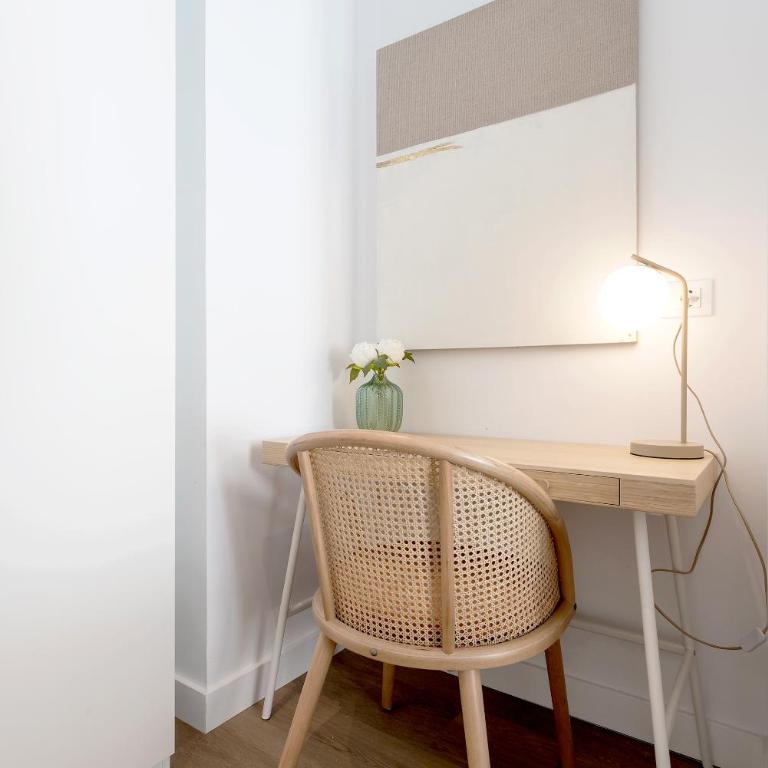 Genteel Home Zabaleta - Two-Bedroom Apartment - 10
