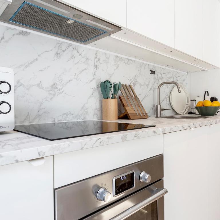 Genteel Home Zabaleta - Two-Bedroom Apartment - 12