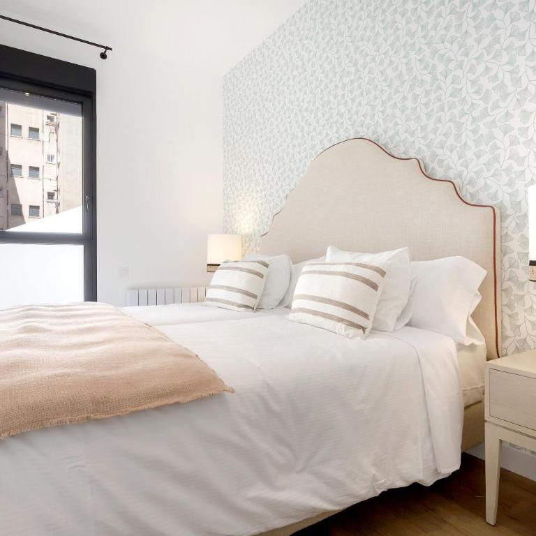 Genteel Home Zabaleta - Two-Bedroom Apartment - 11