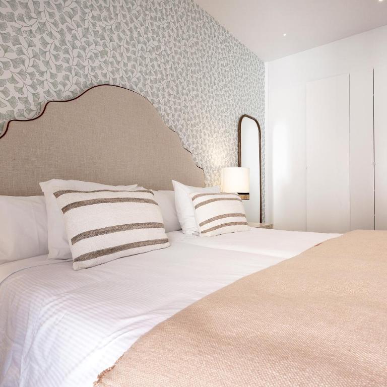 Genteel Home Zabaleta - Two-Bedroom Apartment - 3