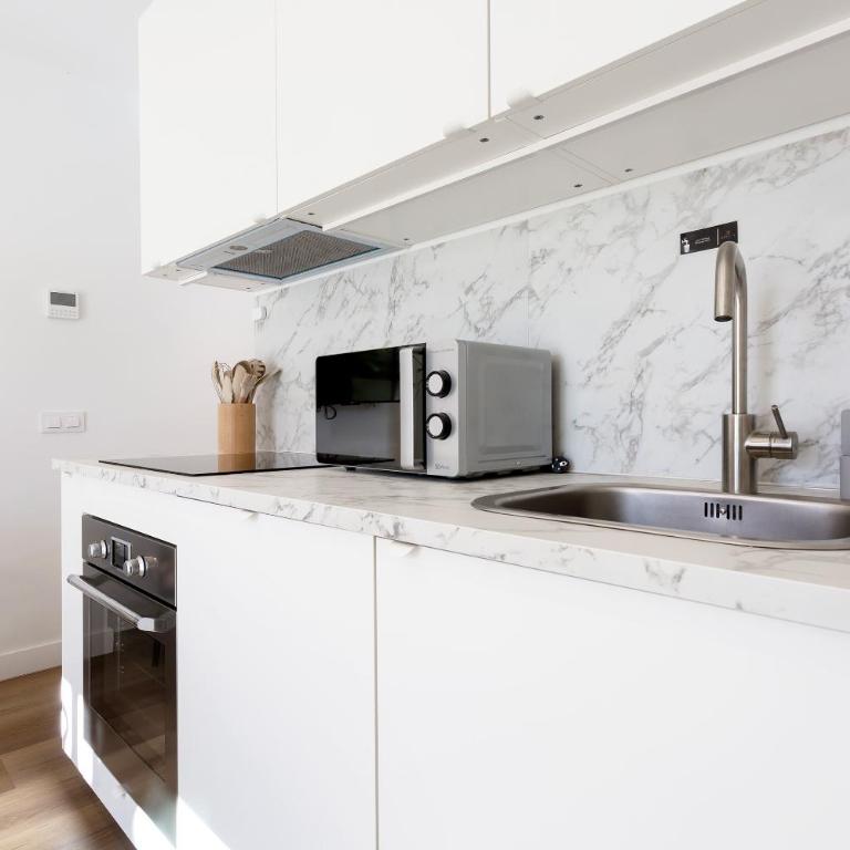 Genteel Home Zabaleta - Two-Bedroom Apartment with Terrace - 6
