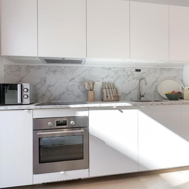 Genteel Home Zabaleta - Two-Bedroom Apartment - 11