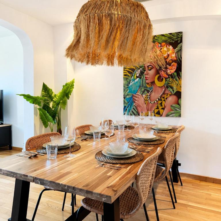 Take It EaSea - Three-Bedroom Apartment - 69