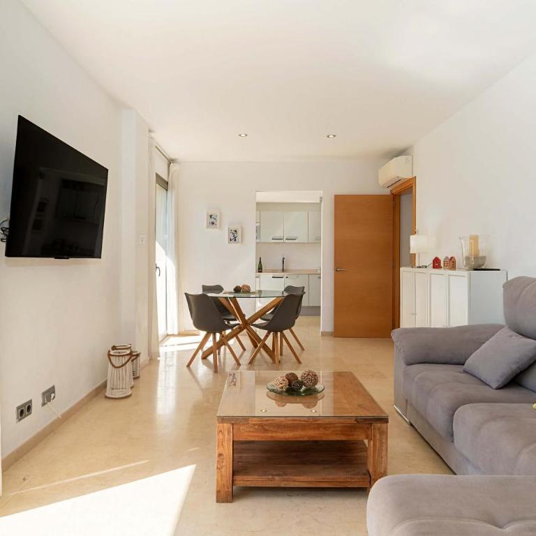Can Marti Cirerer by Sealand Villas - Apartment with Pool View - 9